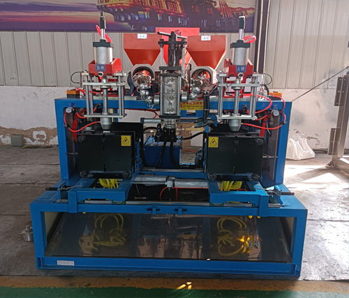 35、半自動55型高阻隔吹塑機1.jpg